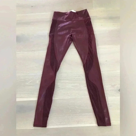 NWT Motion365+ Contour High-Waisted Legging size XS merlot shine - Picture 6 of 11